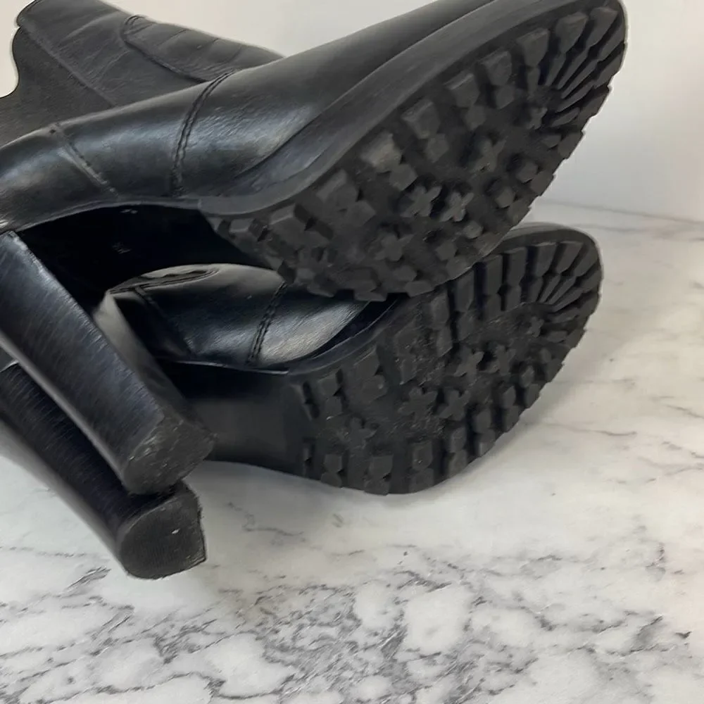 Tory Burch Sullivan Heeled Booties 9